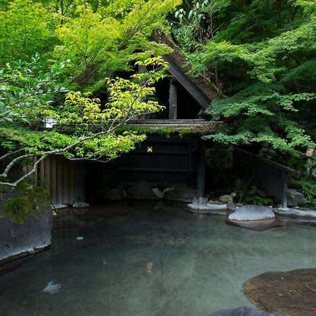 Отель Kurokawa Onsen Oku No Yu Минамиогуни Экстерьер фото