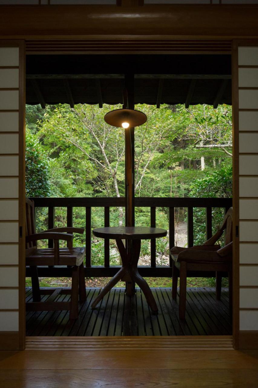 Отель Kurokawa Onsen Oku No Yu Минамиогуни Экстерьер фото