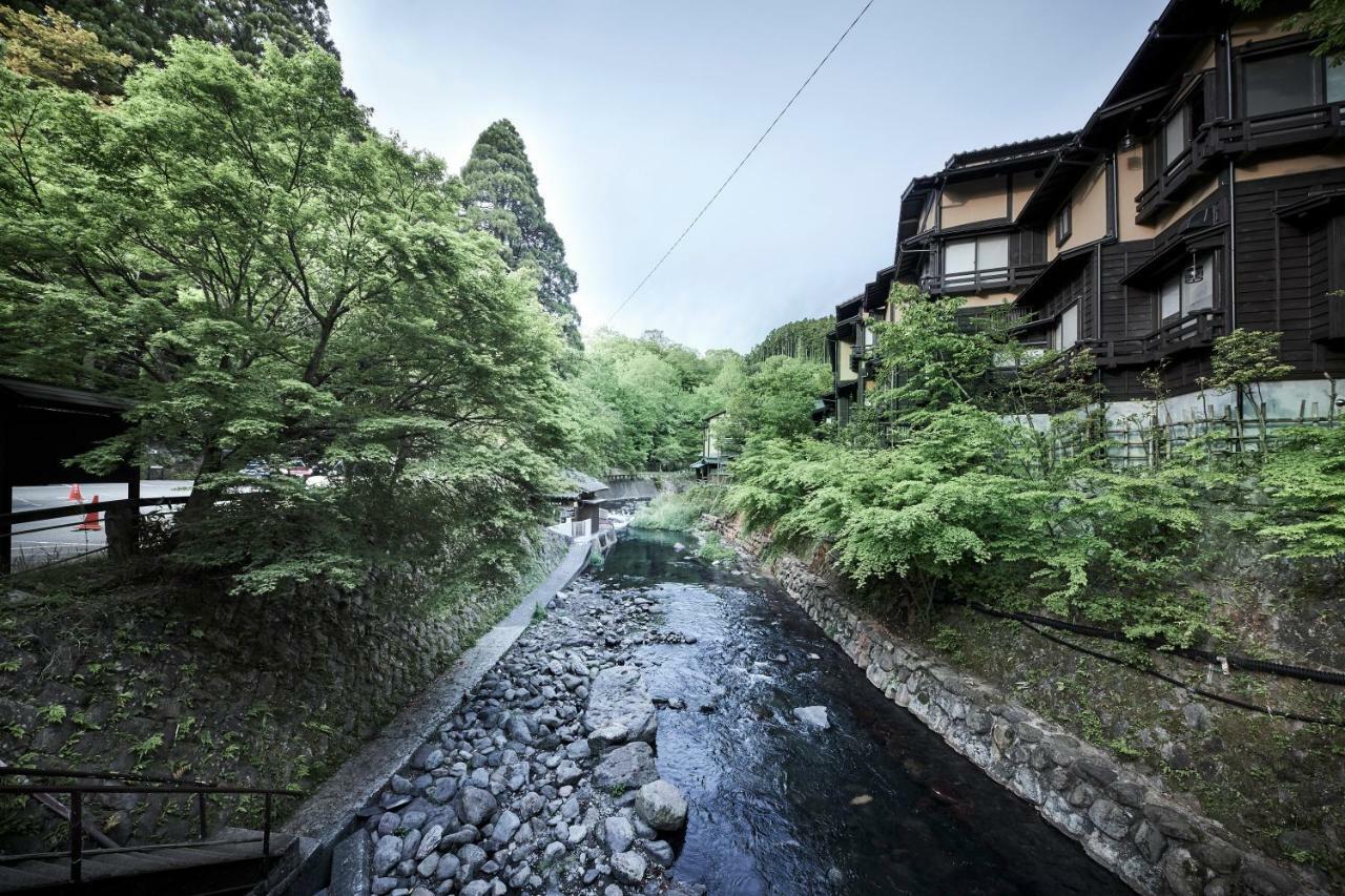 Отель Kurokawa Onsen Oku No Yu Минамиогуни Экстерьер фото