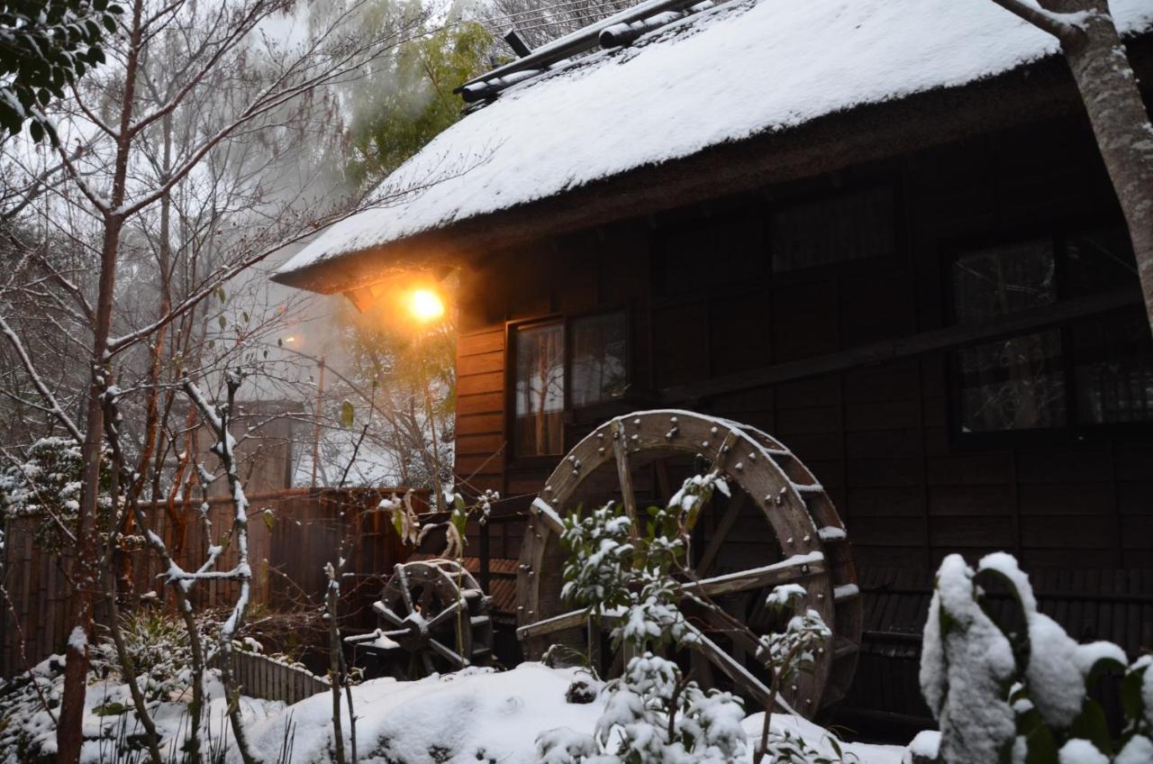 Отель Kurokawa Onsen Oku No Yu Минамиогуни Экстерьер фото